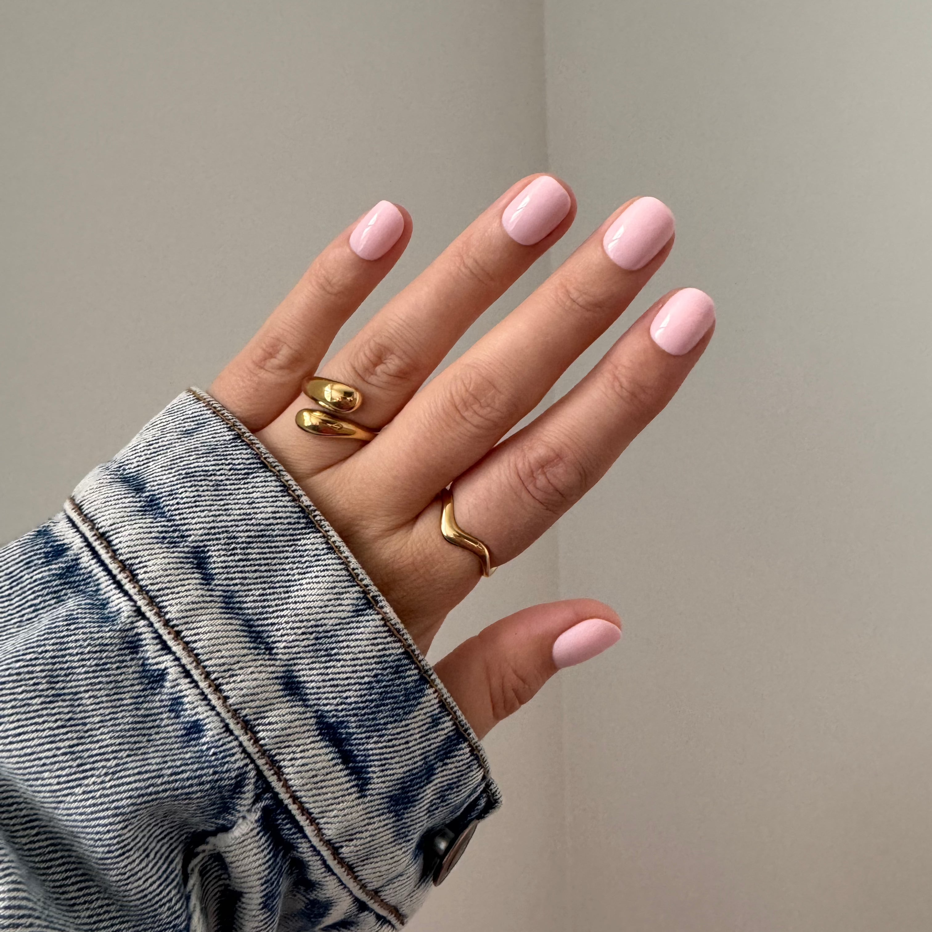 Short Square Round Pink Press On Nails from Instant Mani Co.