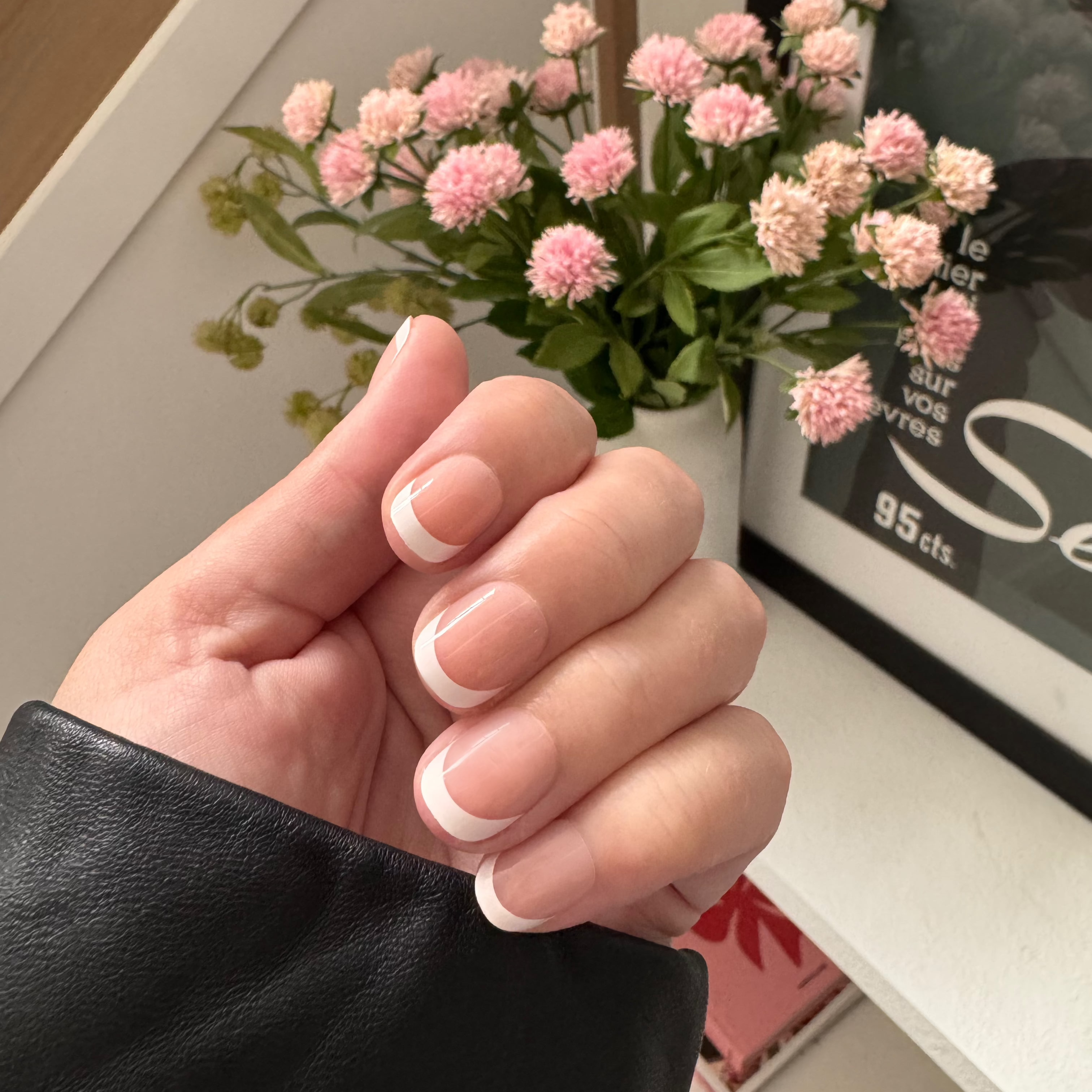 Instant Mani Co. Muse press on nails
