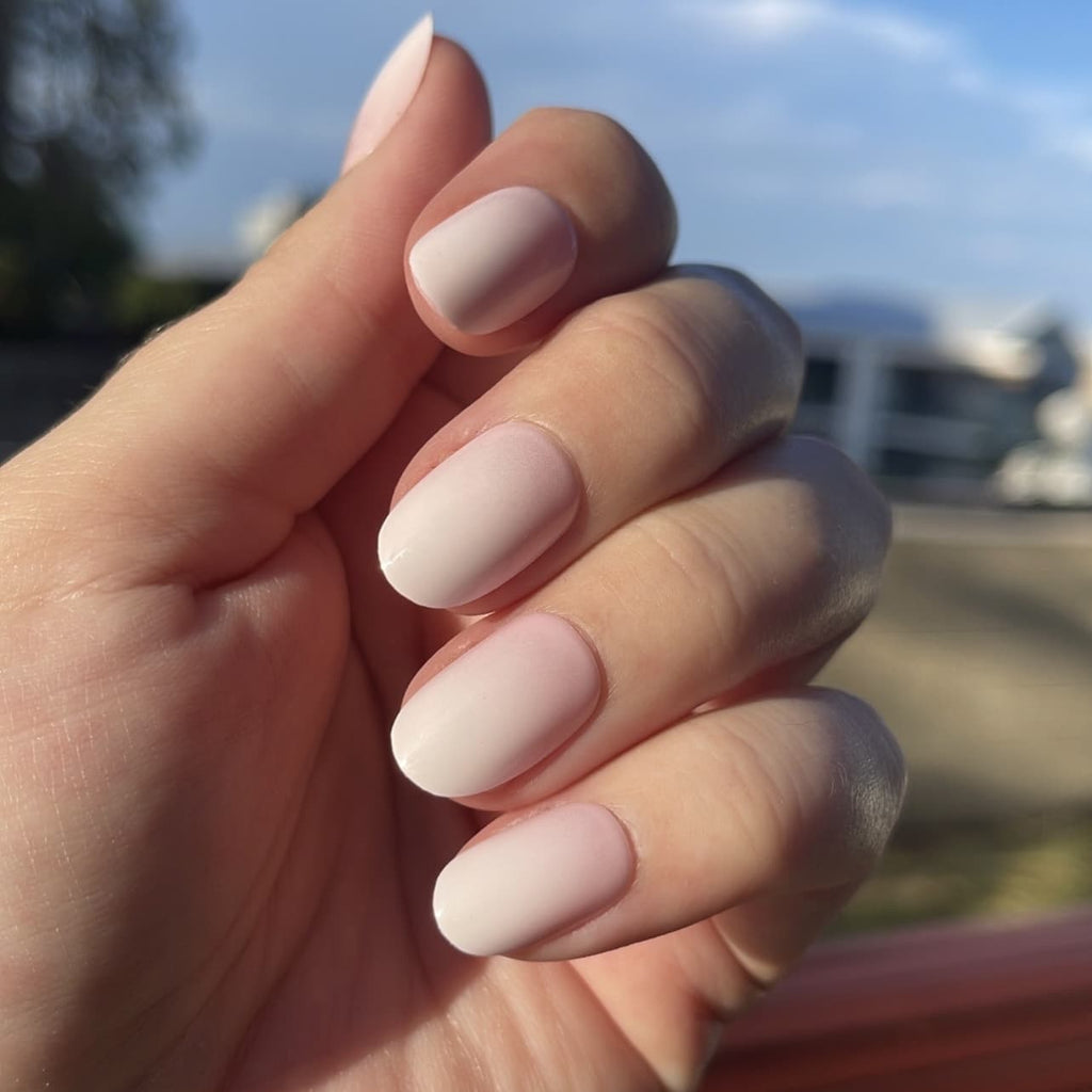 Instant mani Ombre extra short press on nails 